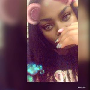 Meet your Posher, Tanashia